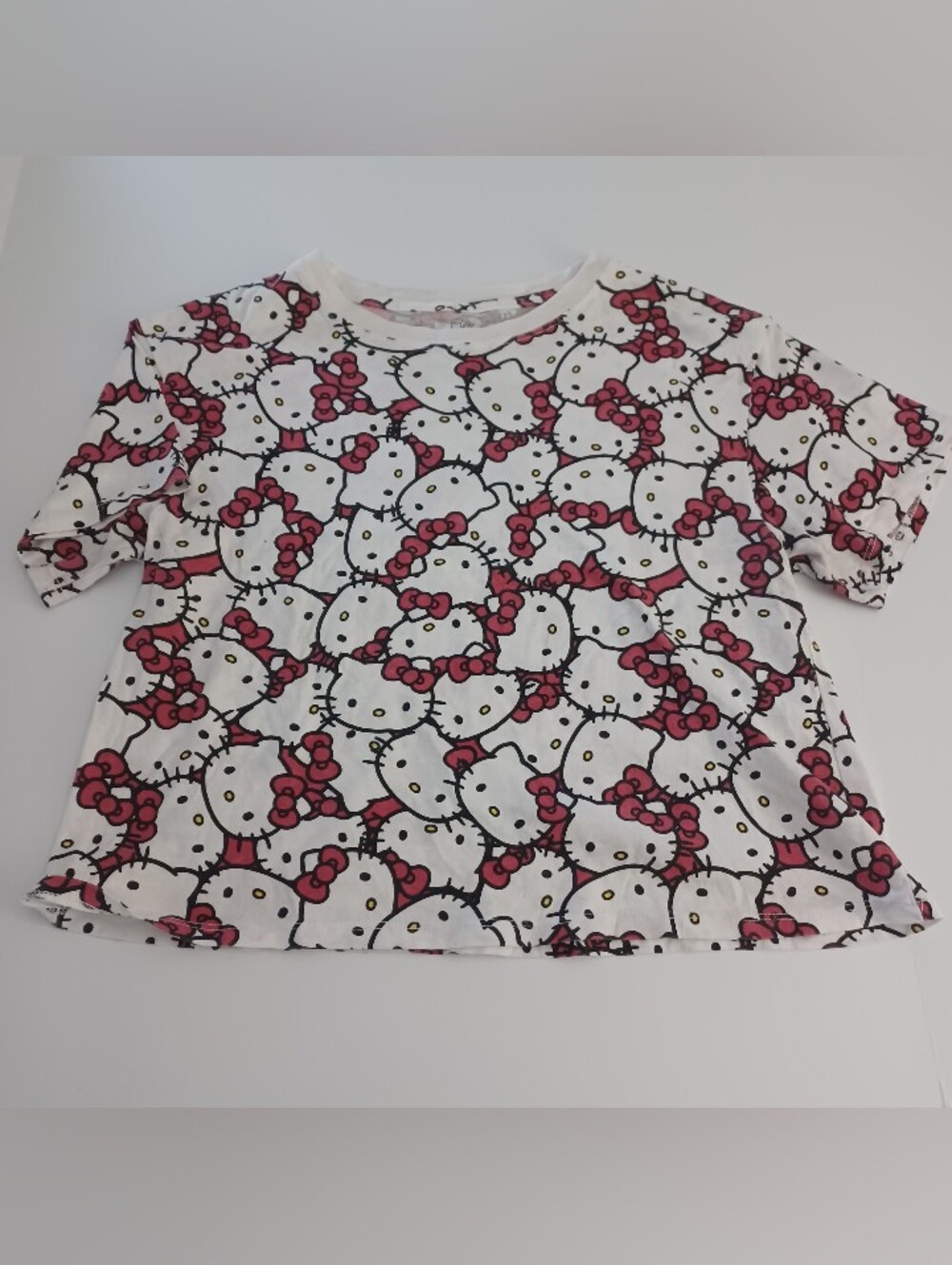 Hello Kitty Tee Sz M By Hybrid Apparel
